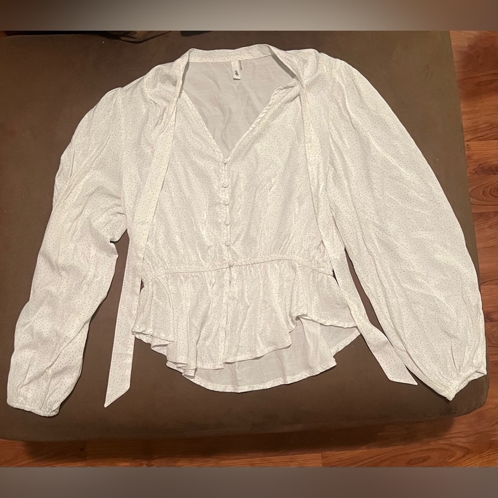 Glam Blouse - Picture 2 of 7